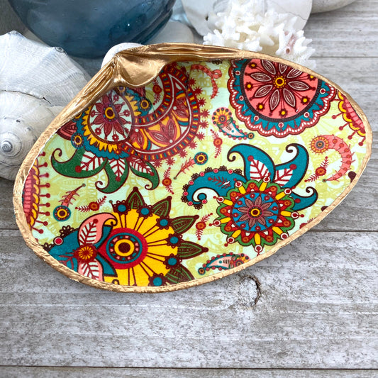 Decoupage Clam Shell Trinket Dish – Paisley Design