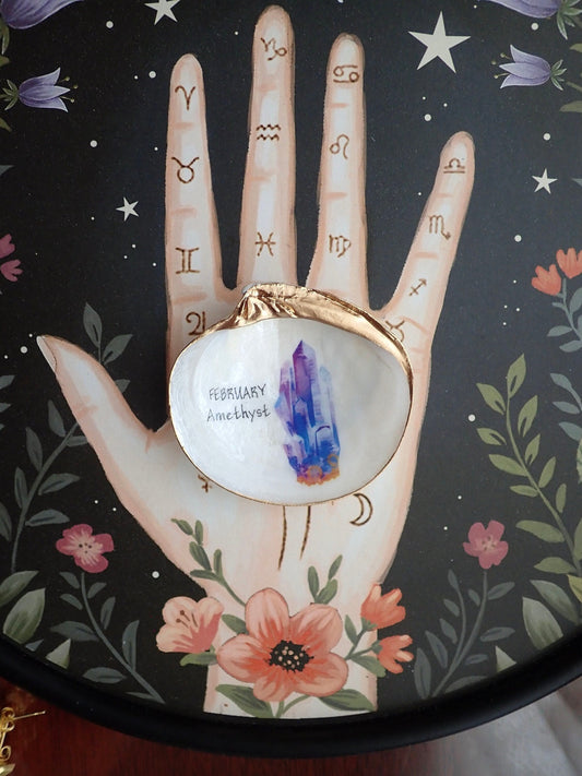 Painted Clam Shell Trinket Dish – Birthstone-Inspired Coastal Decor