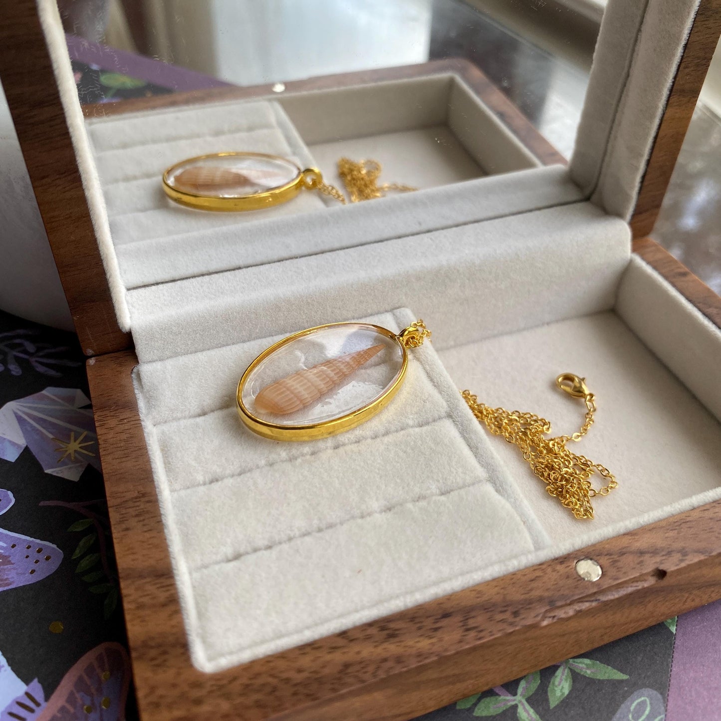 Handmade Shell Pendant Necklace Auger Shell