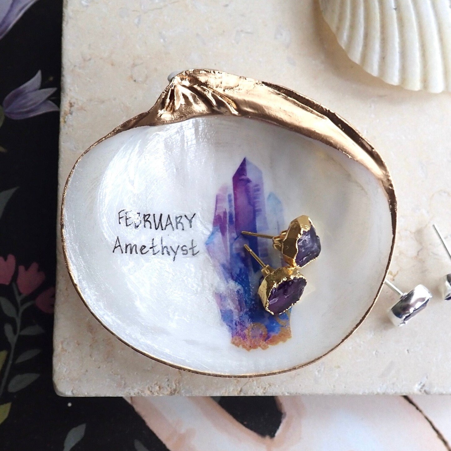 Decoupage Birthstone Clam Shell Ring Dish – Hand-Painted Jewelry Holder, Coastal Decor