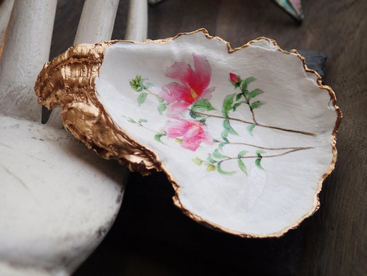 Decoupage Oyster Shell Trinket Dish – Hibiscus Flower Art