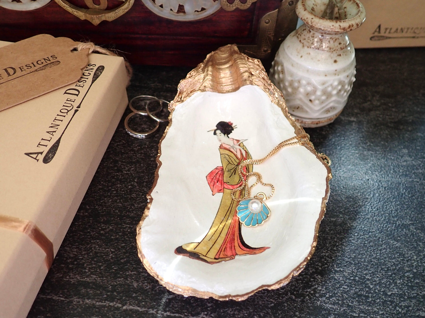Decoupage Oyster Shell Trinket Dish Geisha Art