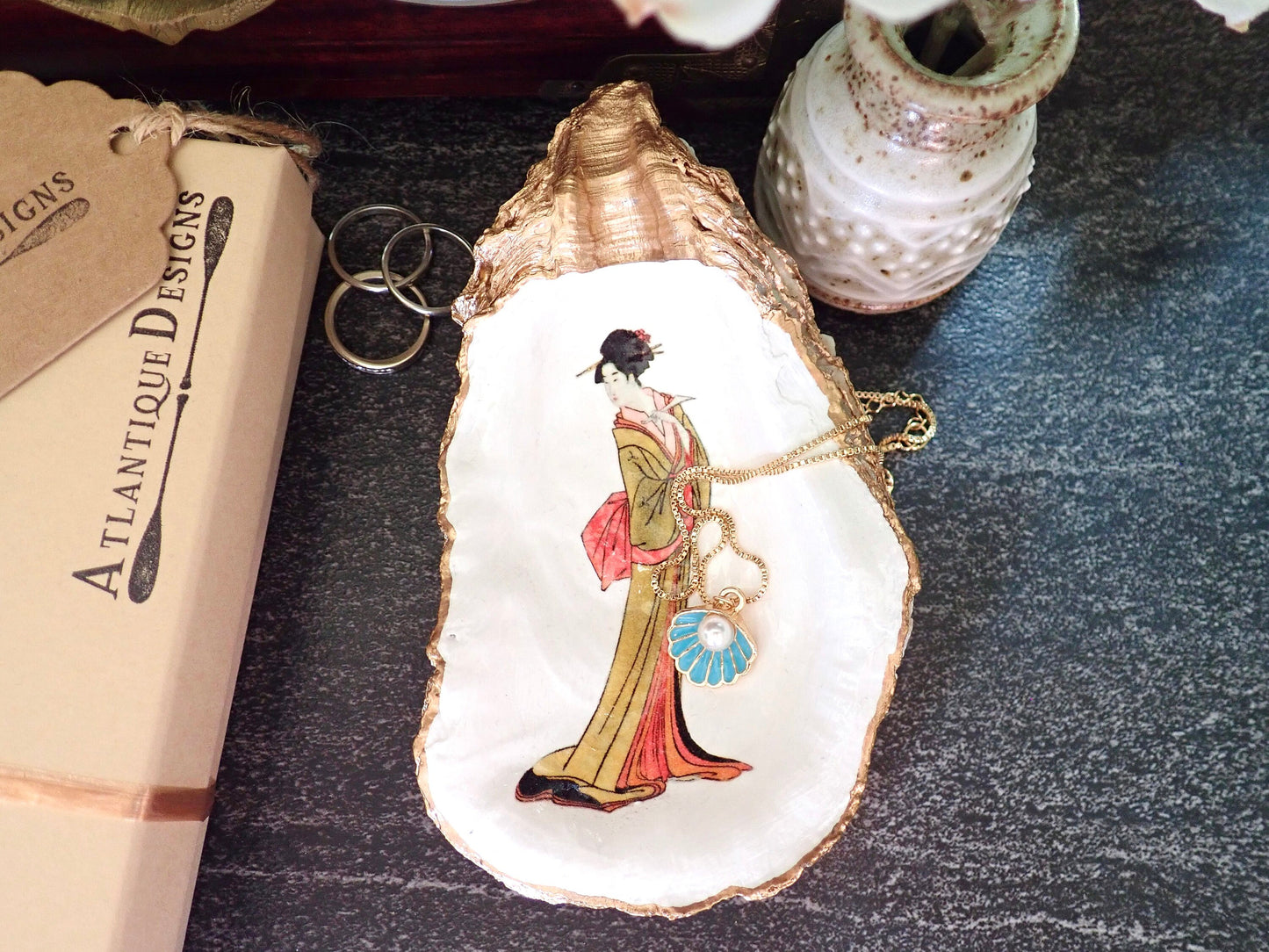 Decoupage Oyster Shell Trinket Dish Geisha Art