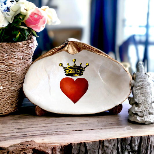 Decoupage Clam Shell Jewelry Dish – Heart & Crown Motif, Valentine's Day Gift