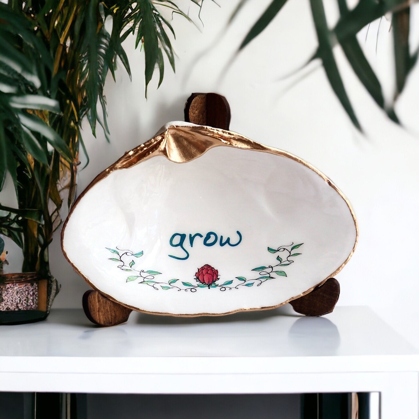 Decoupage Clam Shell Ring Dish – Handcrafted Daily Affirmation Jewelry Holder