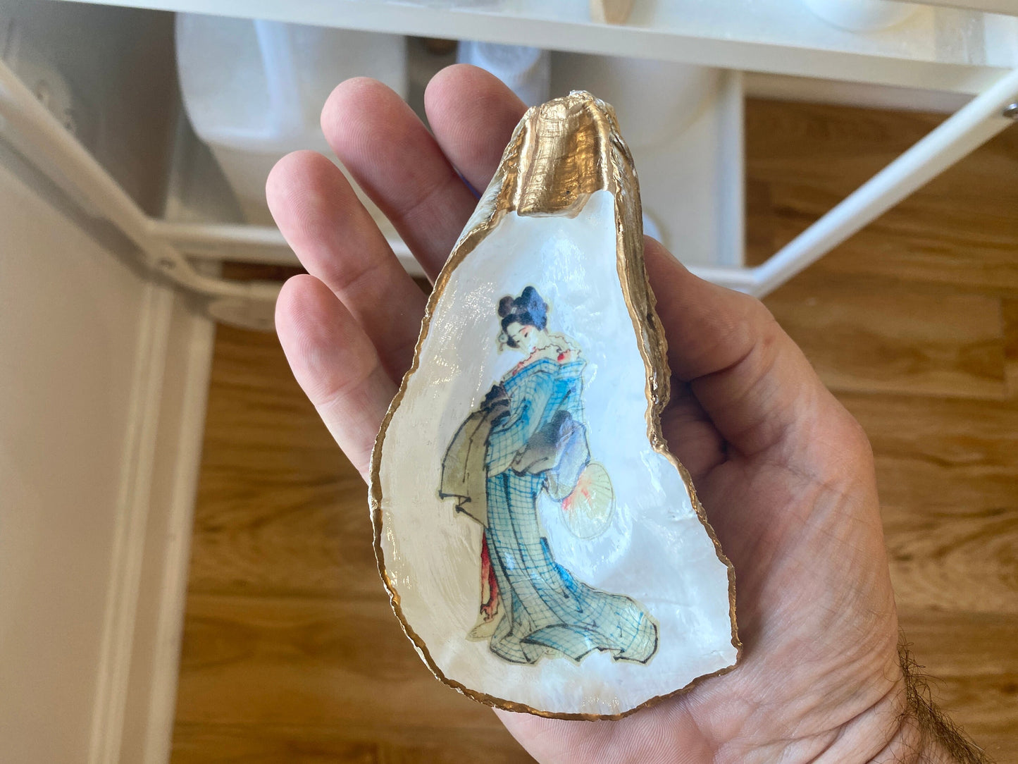 Decoupage Oyster Shell Trinket Dish Geisha Art