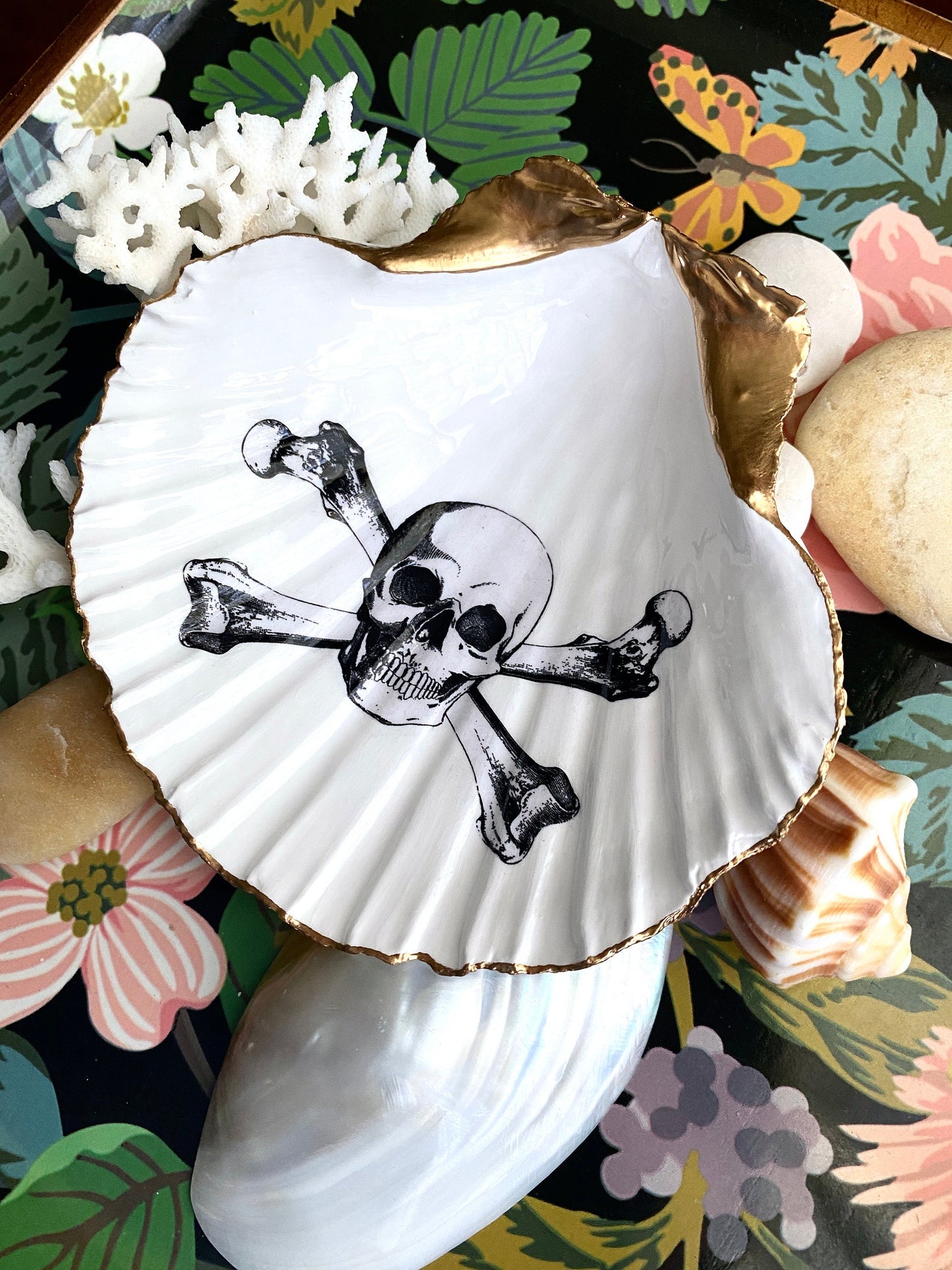 Decoupage Scallop Shell Trinket Dish Skull & Crossbones