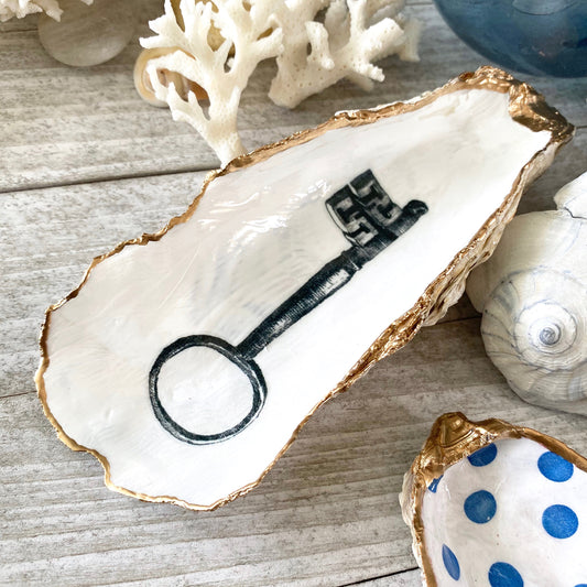 Decoupage Oyster Shell Jewelry Dish – Vintage Skeleton Key, Beach House Accent