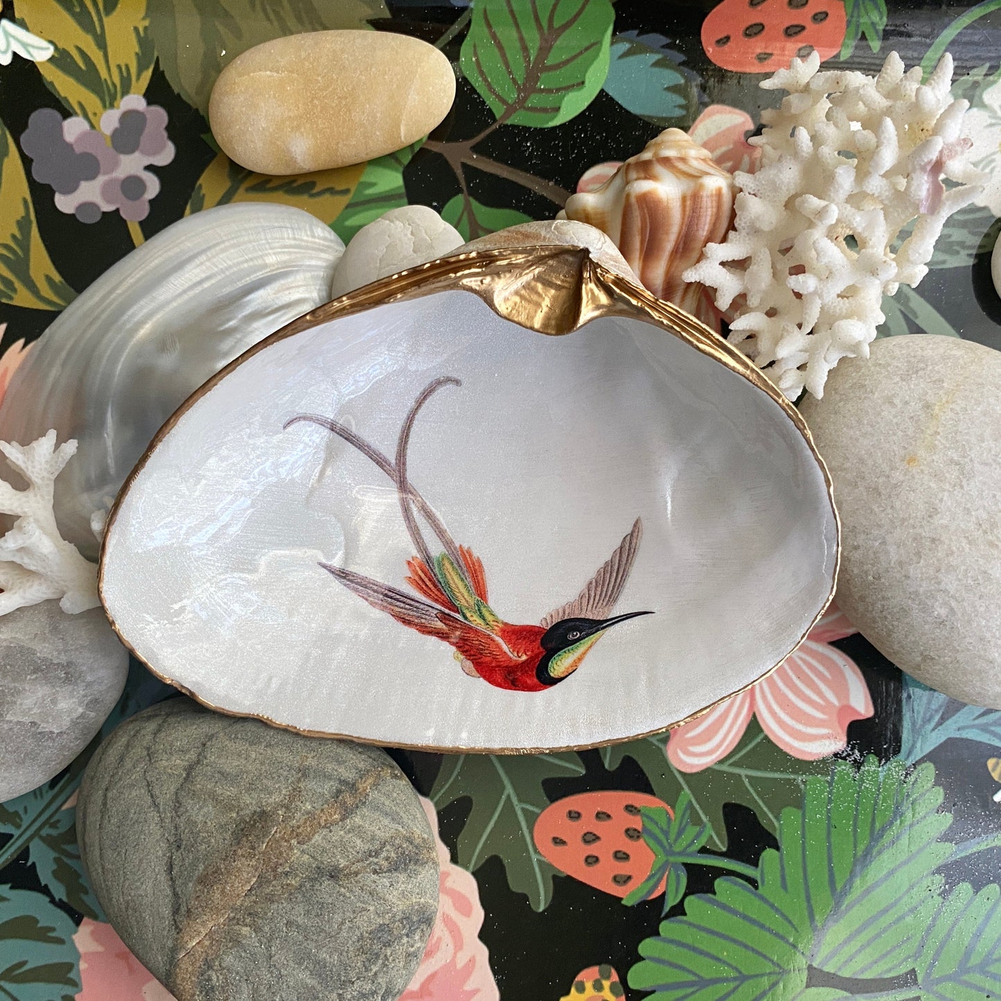 Decoupage Clam Shell Ring Dish – Hummingbird Design Bird Lover Art