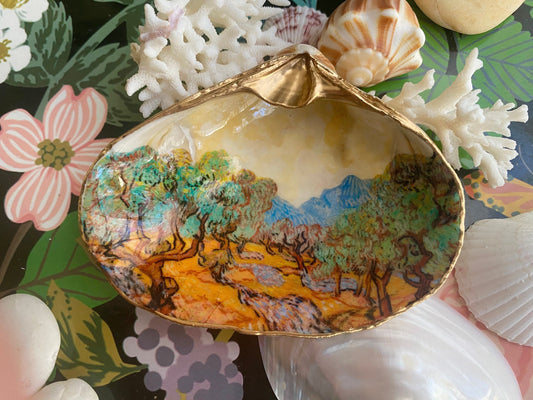 Decoupage Van Gogh Clam Shell Ring Dish – Handcrafted Coastal Art, Housewarming Gift