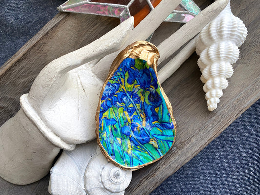 Decoupage Oyster Shell Ring Dish – Van Gogh-Inspired Painted Shell, Coastal Decor