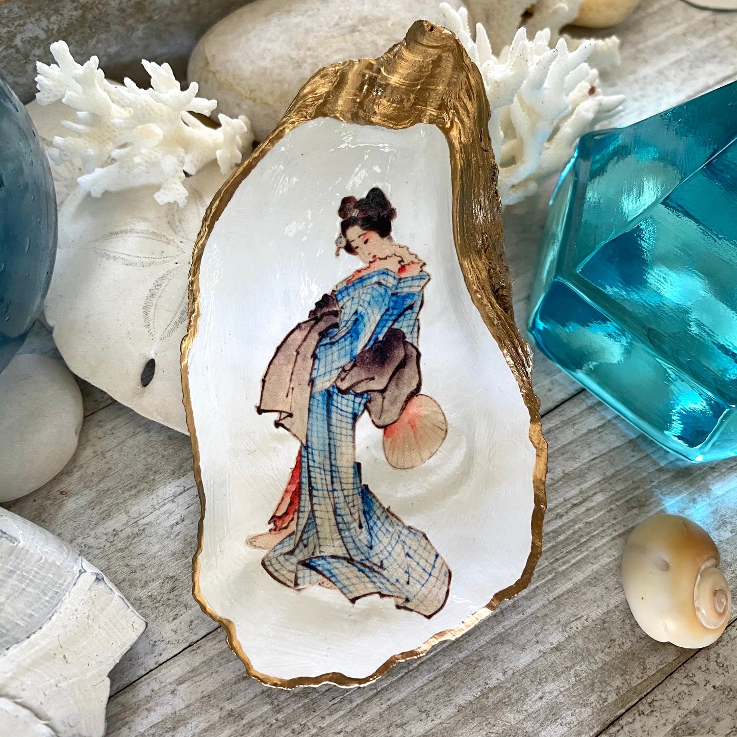Decoupage Oyster Shell Trinket Dish Geisha Art