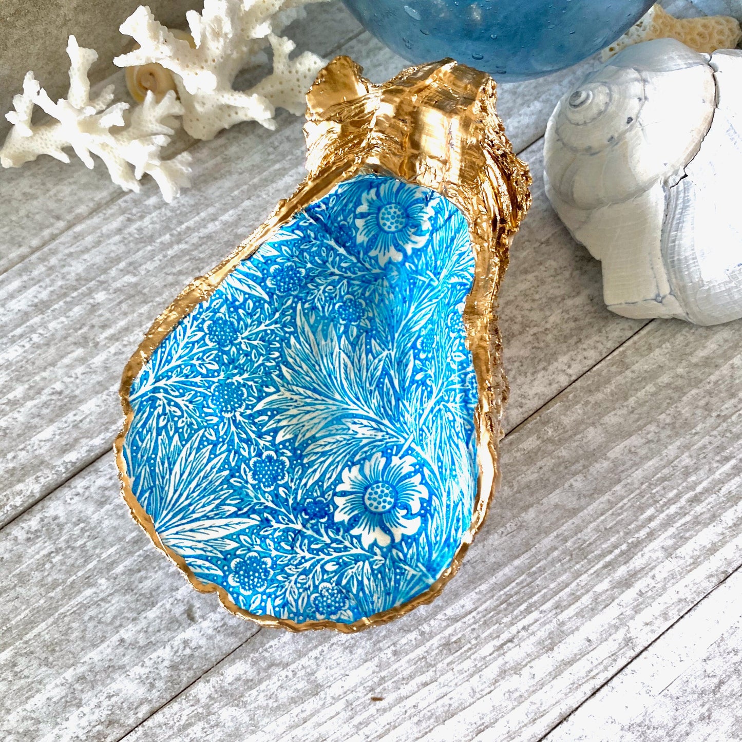 Decoupage Oyster Shell Jewelry Dish – William Morris Floral Design