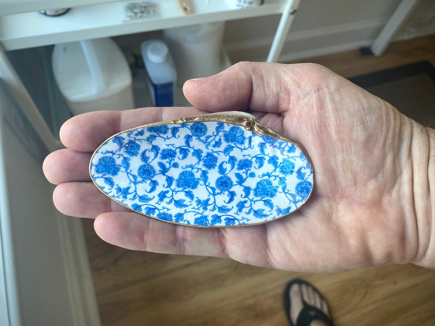 Decoupage Chinoiserie Clam Shell Ring Dish – Blue & White Jewelry Holder, Coastal Decor