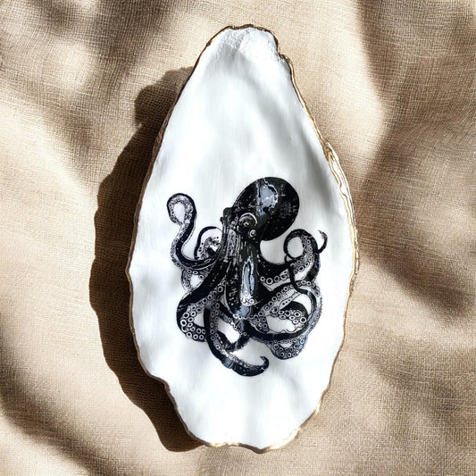 Decoupage Octopus Oyster Shell Shadow Box – Hand-Crafted Coastal Wall Hanging, Nautical Gift