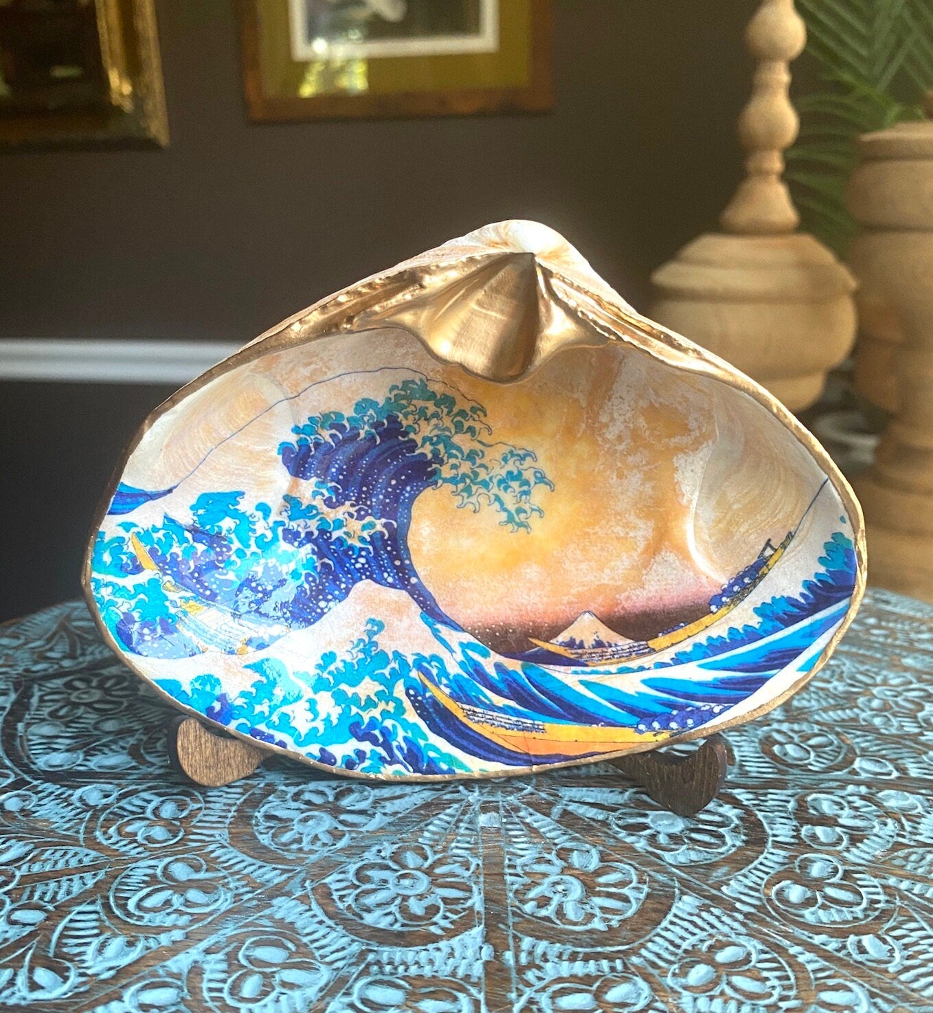 Decoupage Clam Shell Great Wave Art