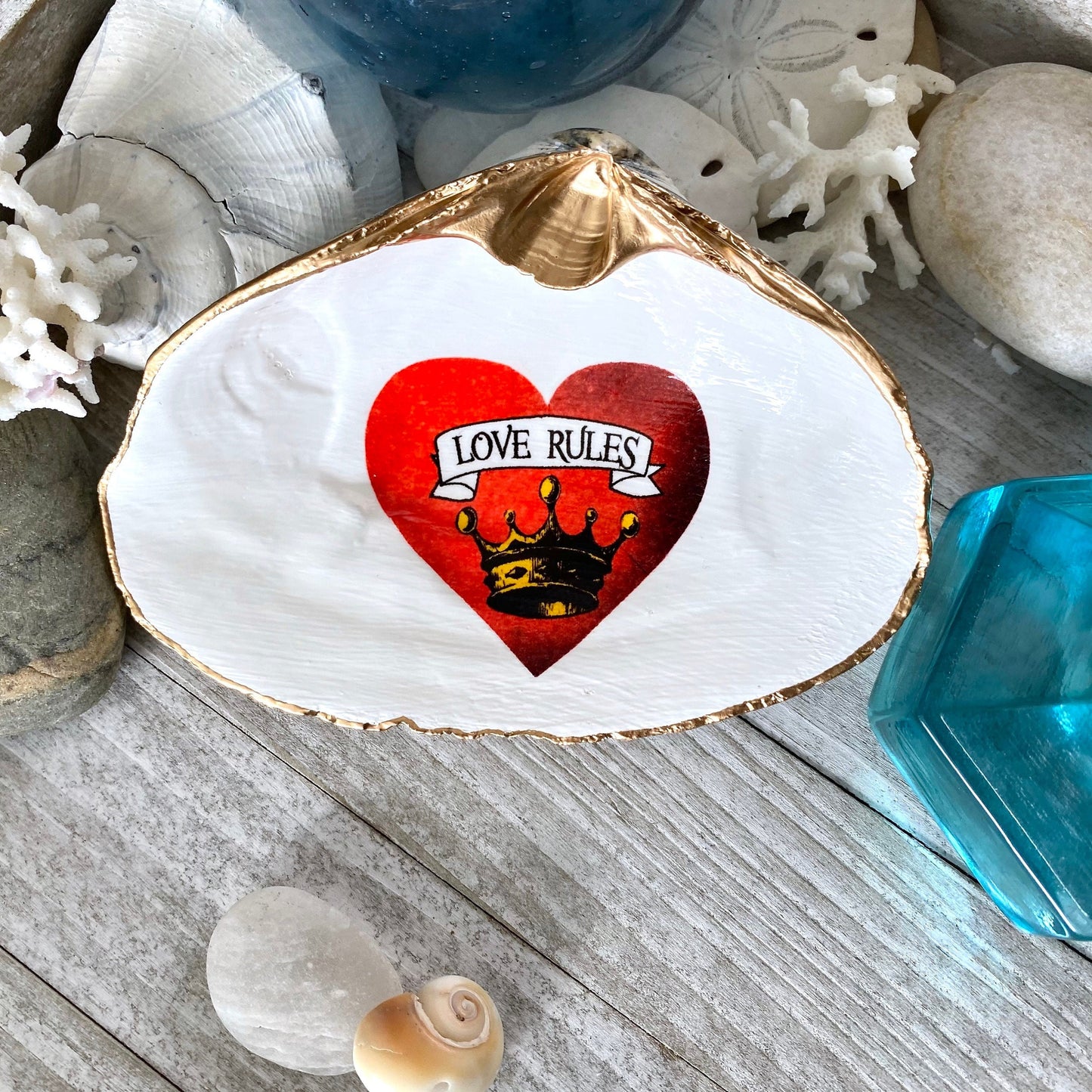 Decoupage Clam Shell Trinket Dish, "Love Rules" Valentine's Day Gift