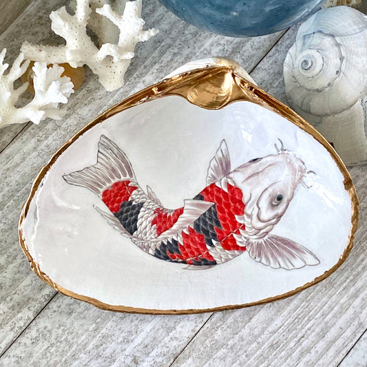 Koi Fish Decoupage Clam Shell Ring Dish – Handcrafted Coastal Trinket Holder, Nautical Gift