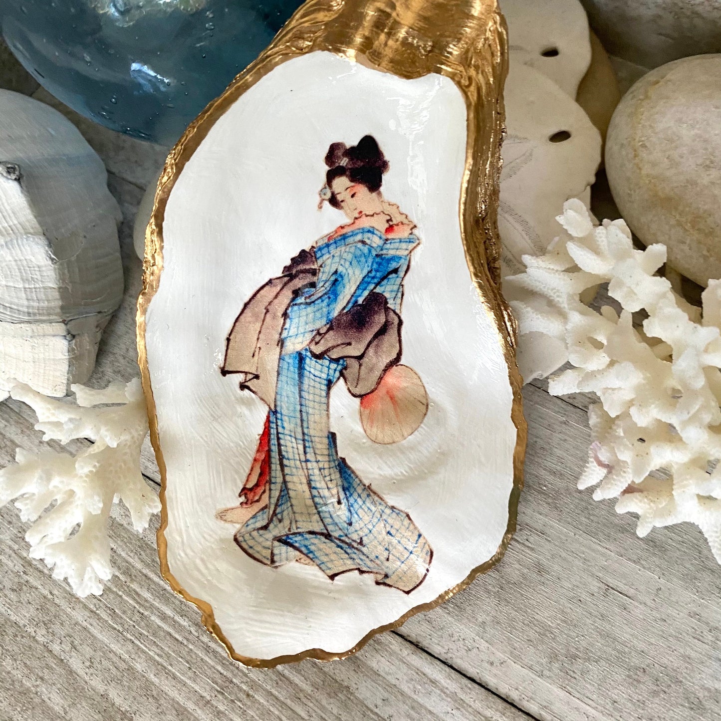 Decoupage Oyster Shell Trinket Dish Geisha Art