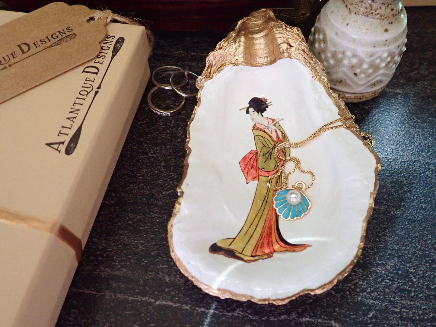 Decoupage Oyster Shell Trinket Dish Geisha Art