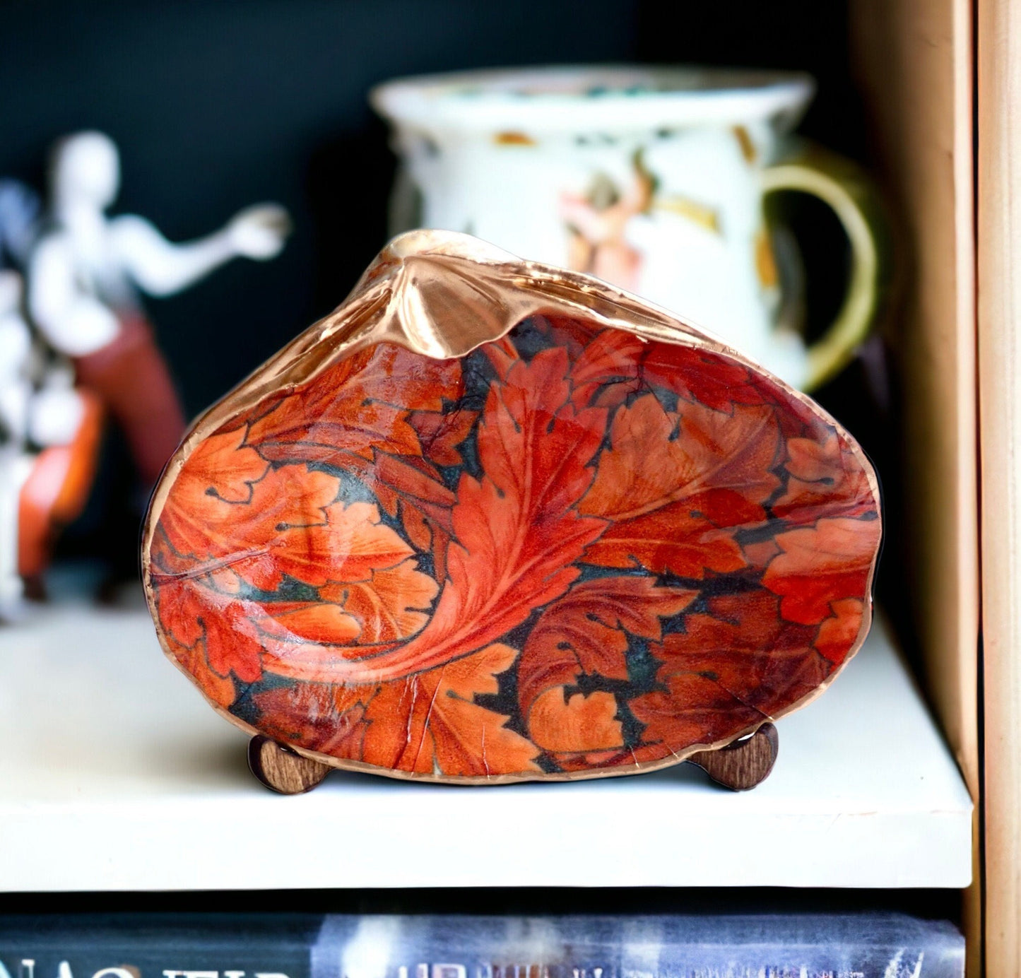 Decoupage Clam Shell Trinket Dish – William Morris Fall Leaves Design
