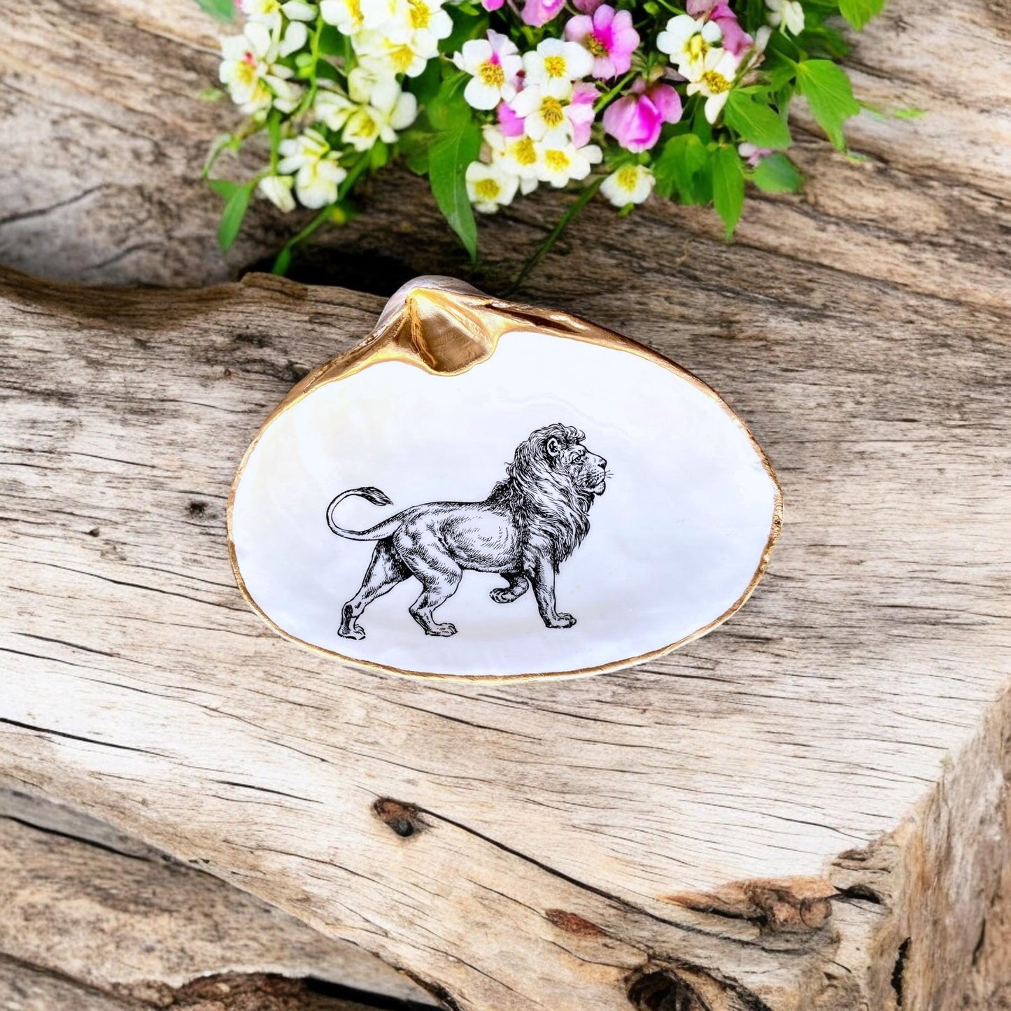 Decoupage Clam Shell Jewelry Dish – Lion Lover Gift, Coastal Decor