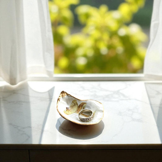 Mushroom Oyster Shell Ring Dish – Gold Leaf Decoupage Jewelry Holder, Cottagecore Trinket Dish, Woodland Nature Gift,Ring Holder for Kitchen