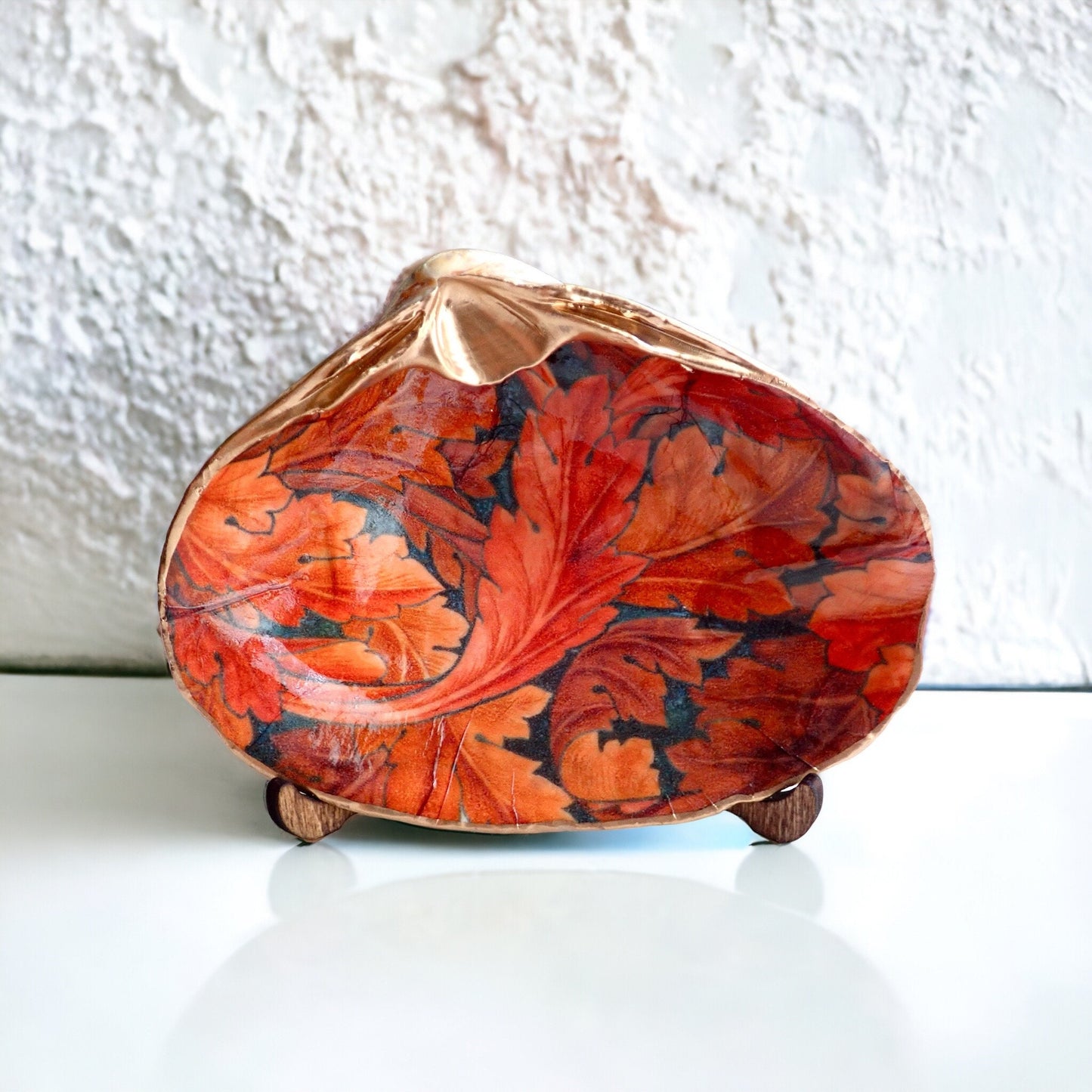 Decoupage Clam Shell Trinket Dish – William Morris Fall Leaves Design