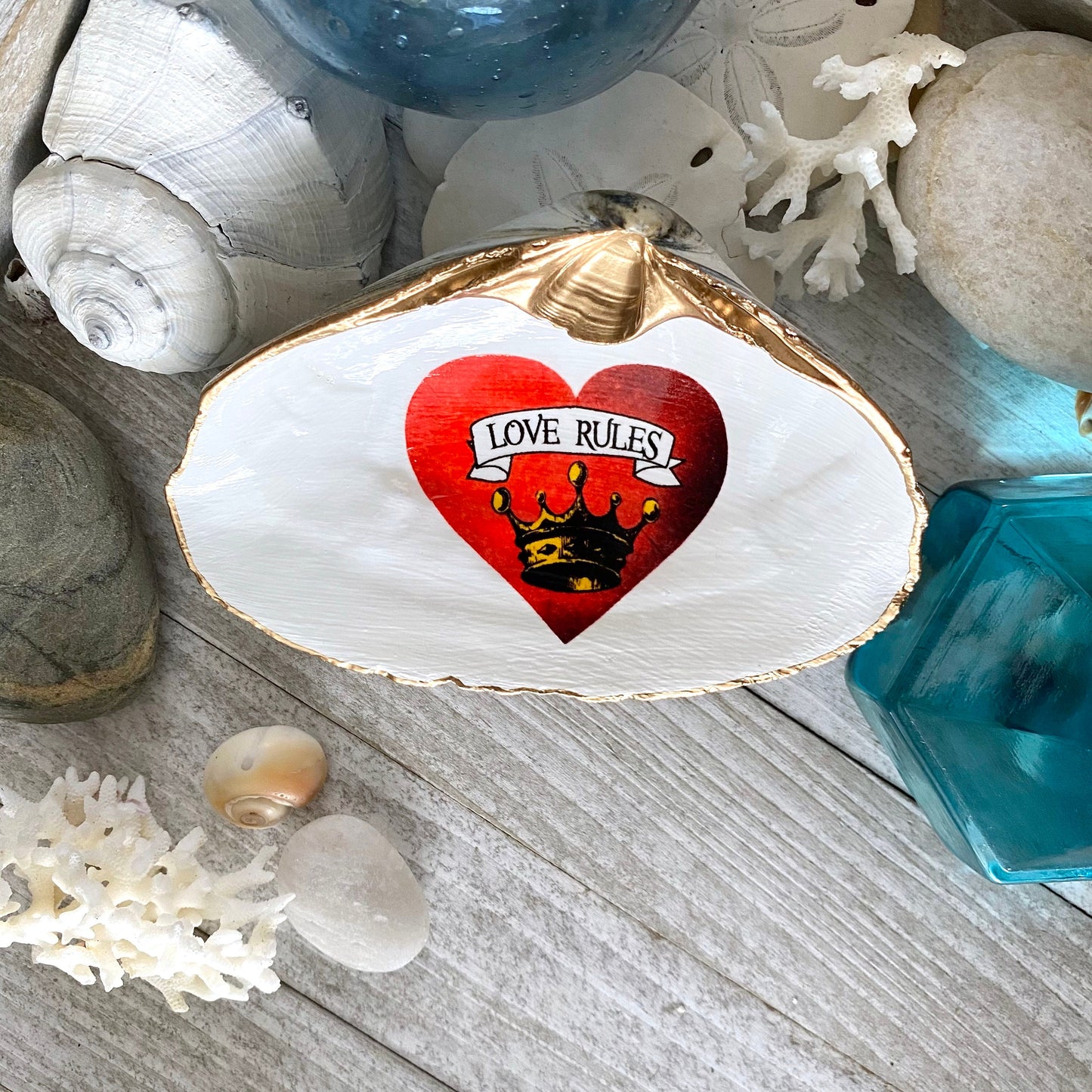 Decoupage Clam Shell Trinket Dish, "Love Rules" Valentine's Day Gift