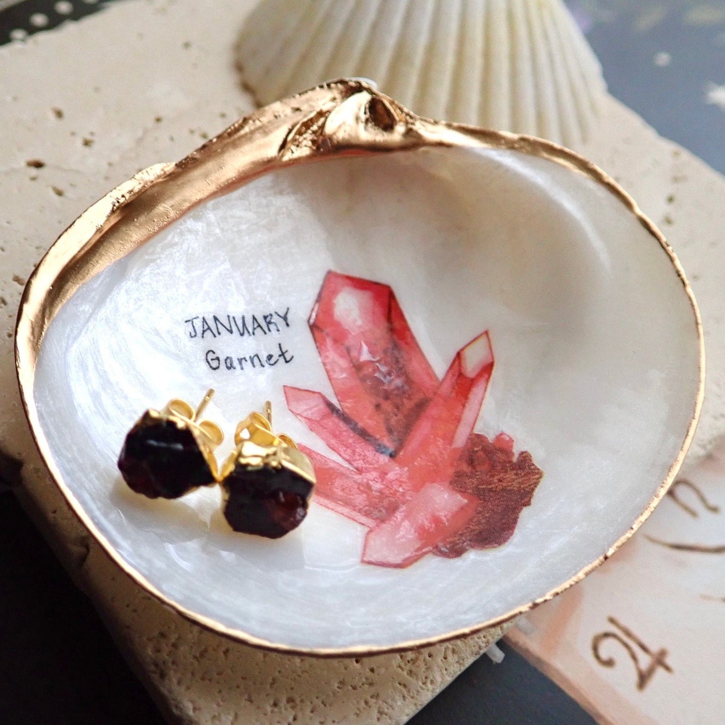 Decoupage Birthstone Clam Shell Ring Dish – Hand-Painted Jewelry Holder, Coastal Decor