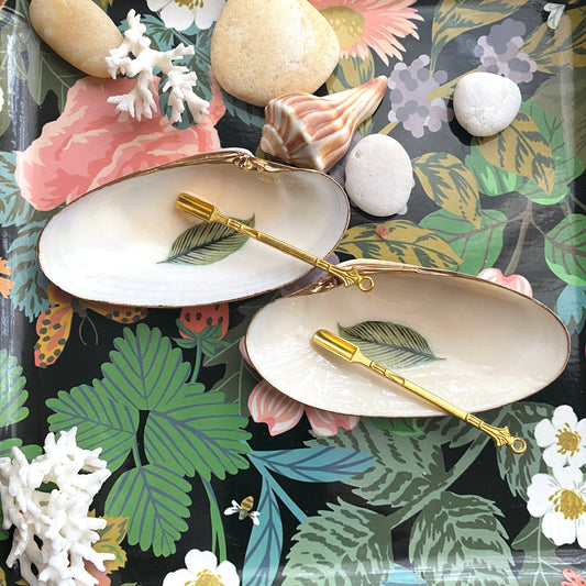 Handcrafted Clam Shell Salt and Pepper Dishes – Beach House Table Decor