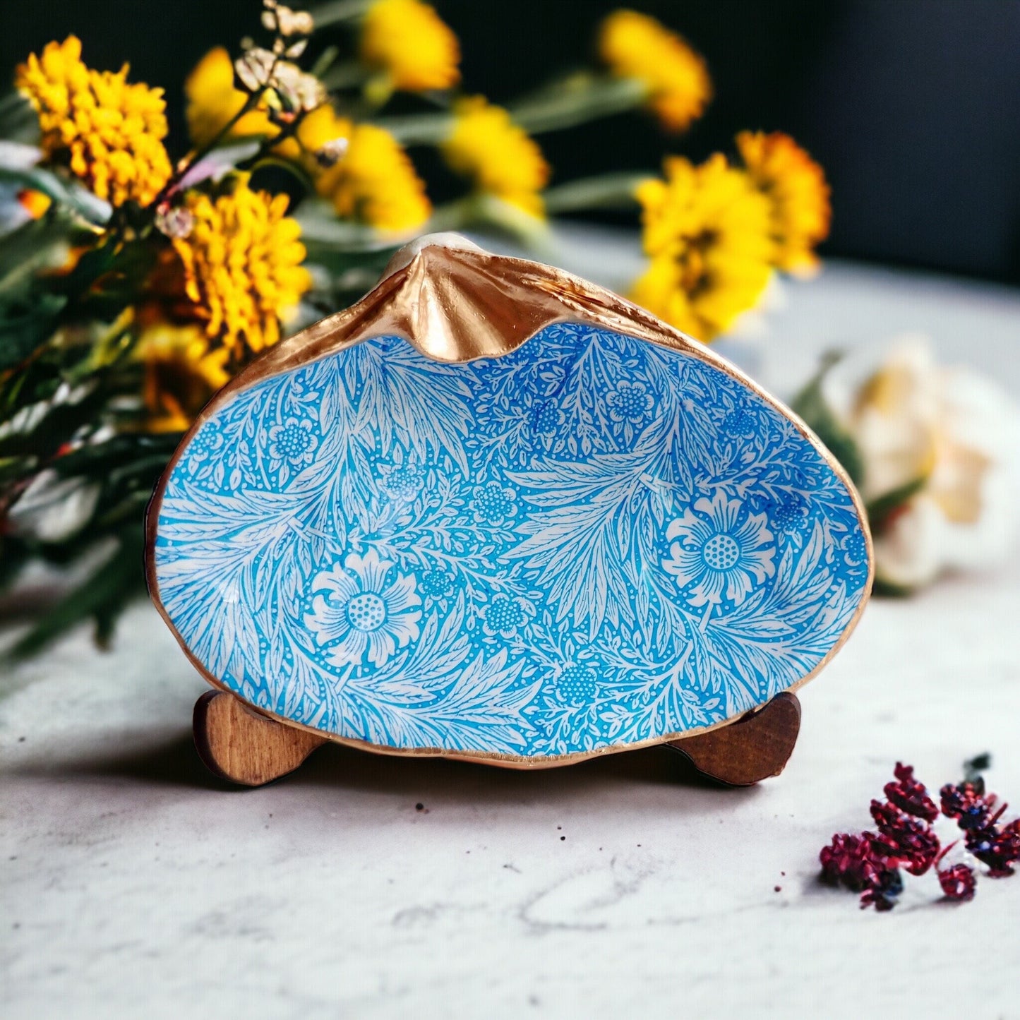 Decoupage Clam Shell Trinket Dish Blue Floral Pattern