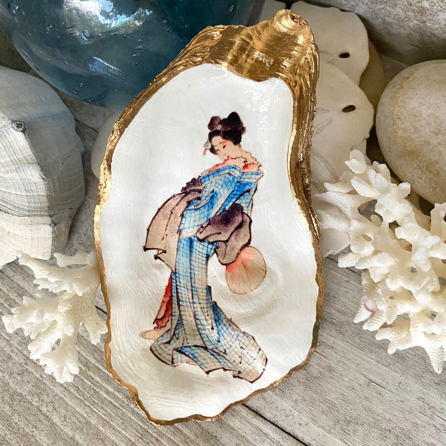 Decoupage Oyster Shell Trinket Dish Geisha Art