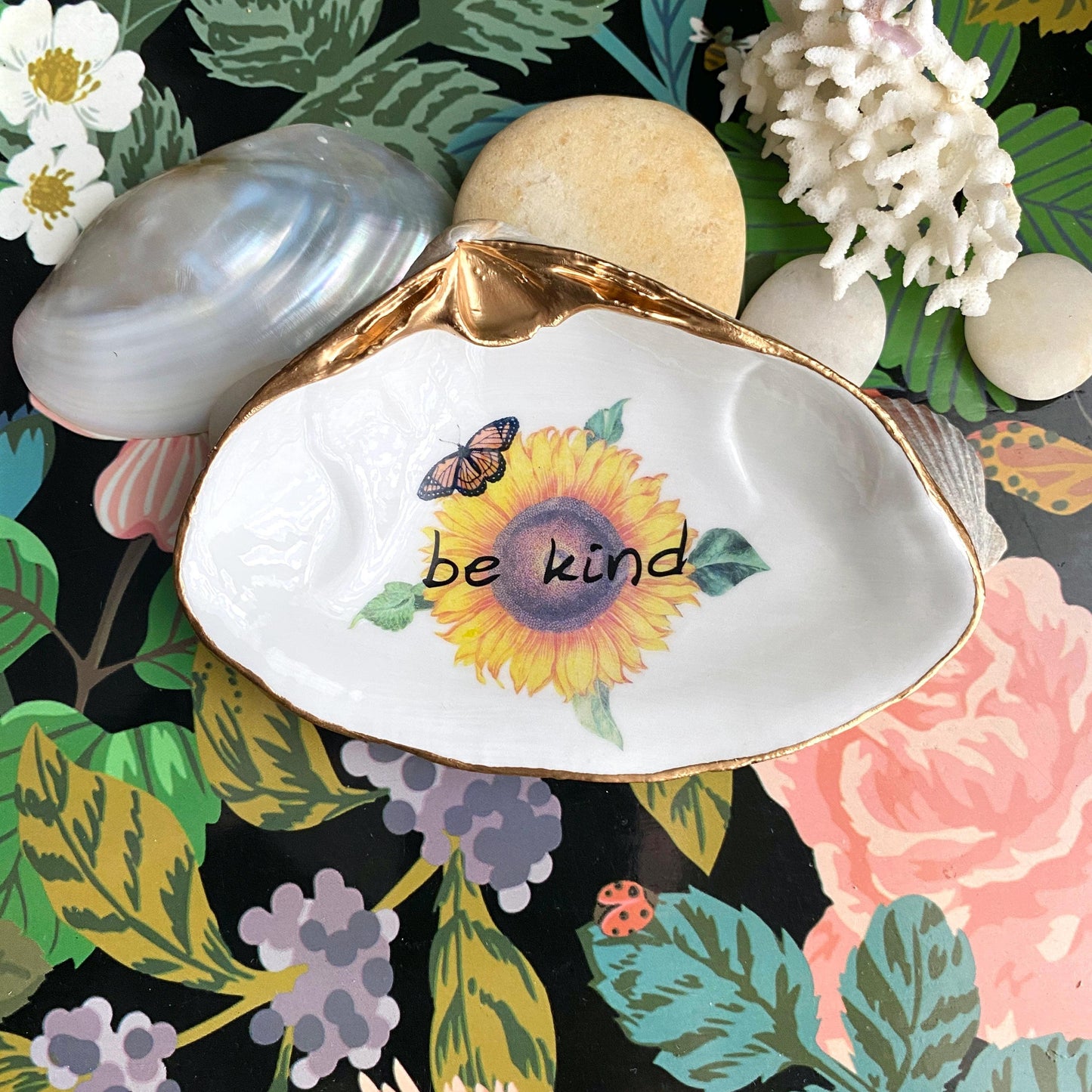 Decoupage Clam Shell Ring Dish – Affirmation Jewelry Tray