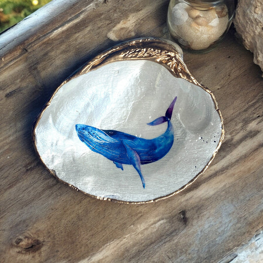 Decoupage Clam Shell Jewelry Dish – Whale Art, Nautical Home Decor