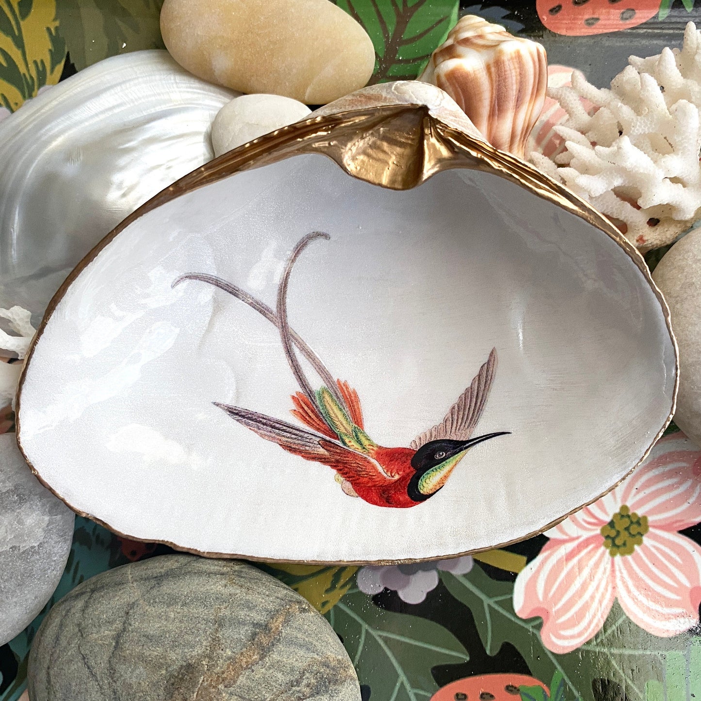 Decoupage Clam Shell Ring Dish – Hummingbird Design Bird Lover Art