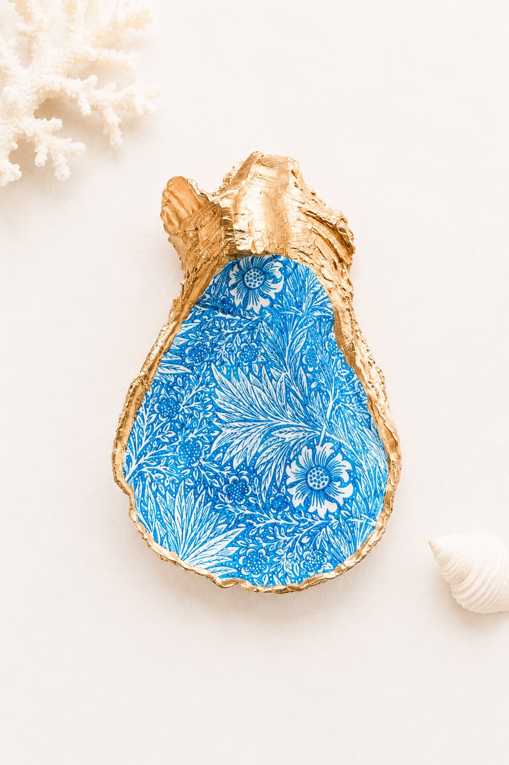 Decoupage Oyster Shell Jewelry Dish – William Morris Floral Design