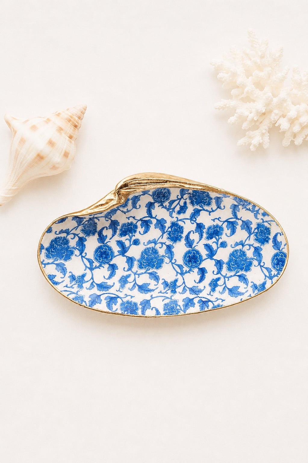 Decoupage Chinoiserie Clam Shell Ring Dish – Blue & White Jewelry Holder, Coastal Decor