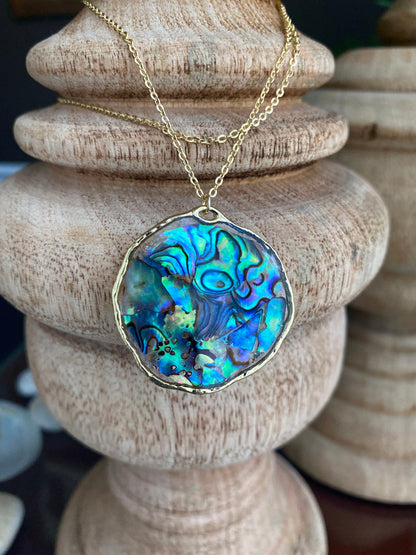 Hand Made Real Seashell Abalone Shell Pendant Necklace