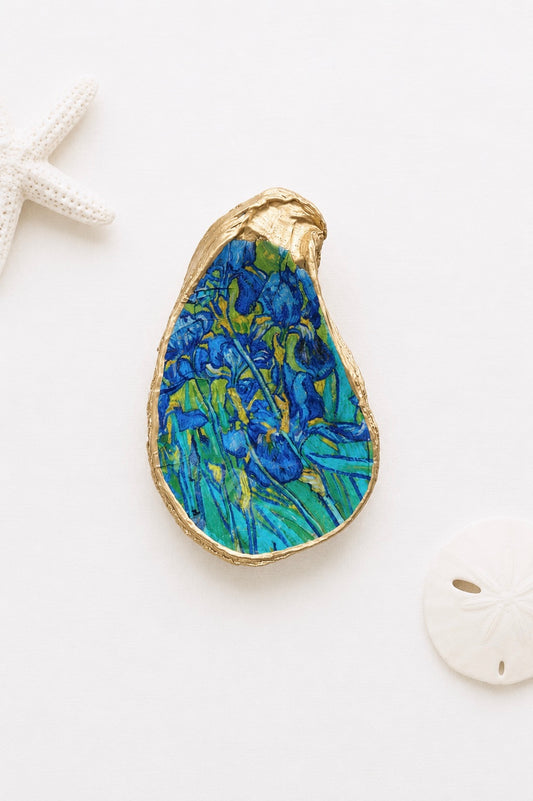 Decoupage Oyster Shell Ring Dish – Van Gogh-Inspired Painted Shell, Coastal Decor