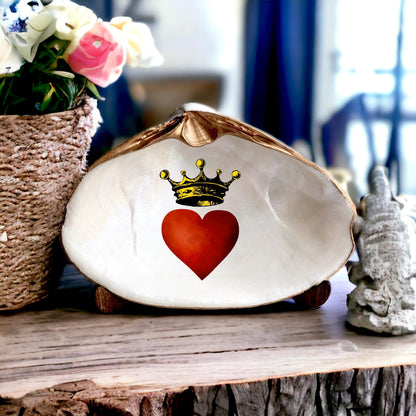 Decoupage Clam Shell Jewelry Dish – Heart & Crown Motif, Valentine's Day Gift