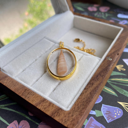 Handmade Shell Pendant Necklace Auger Shell