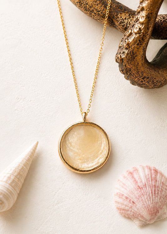 Hand-Made Real Seashell Capiz Shell Pendant Necklace