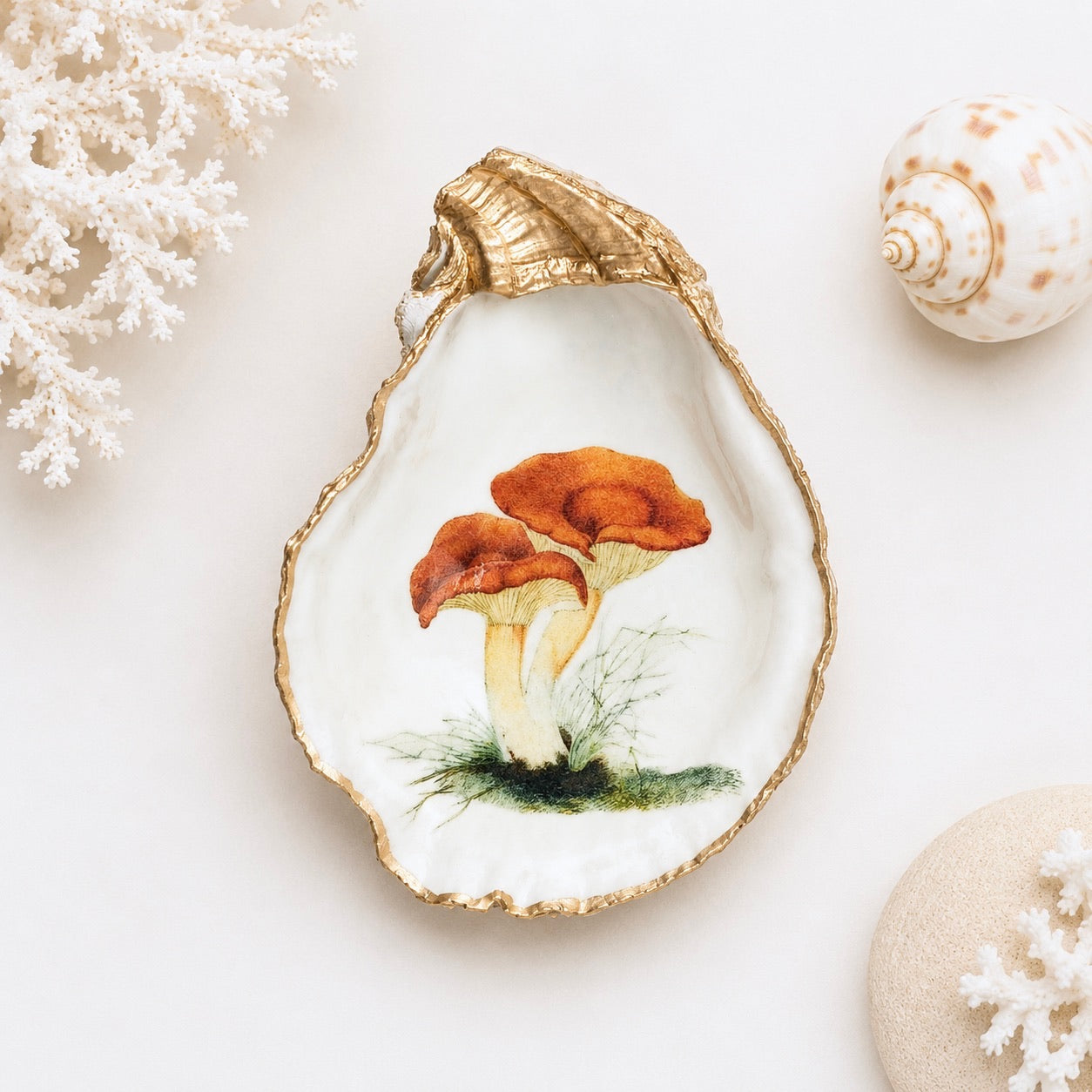 Mushroom Oyster Shell Ring Dish – Gold Leaf Decoupage Jewelry Holder, Cottagecore Trinket Dish, Woodland Nature Gift,Ring Holder for Kitchen