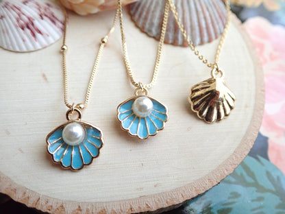 Gold Shell Charm Necklace – Dainty Pearl Seashell Pendant, Mermaid Jewelry