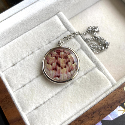Hand Made Real Seashell Calico Scallop Shell Pendant Necklace