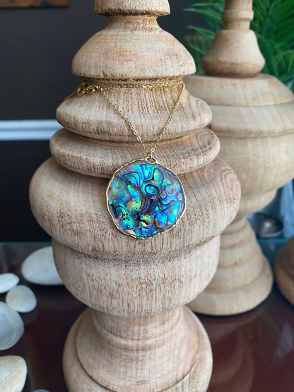 Hand Made Real Seashell Abalone Shell Pendant Necklace