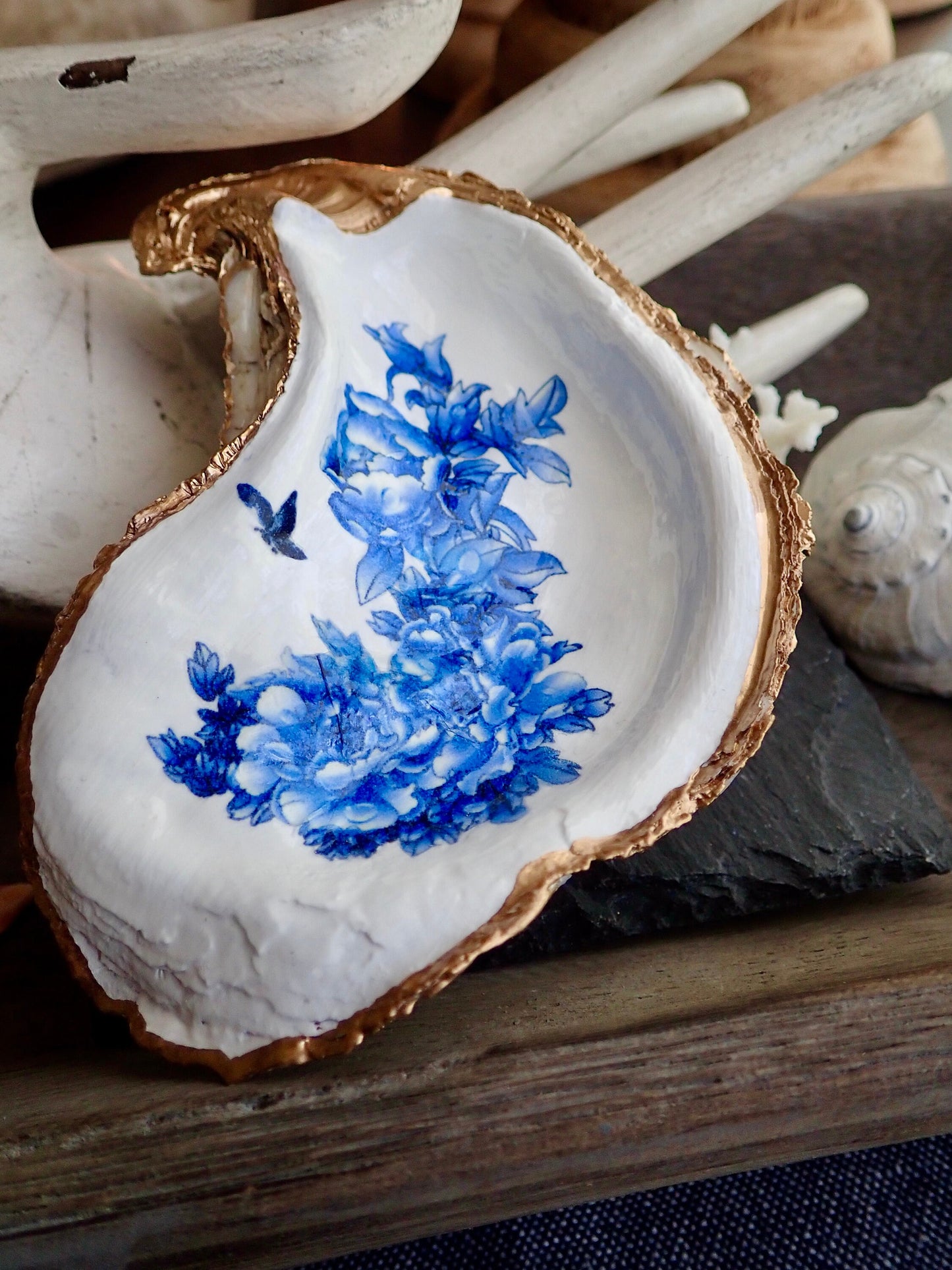 Chinoiserie Decoupage Oyster Shell Ring Dish – Handcrafted Coastal Jewelry Holder, Hostess Gift