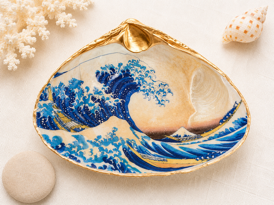 Decoupage Clam Shell Great Wave Art