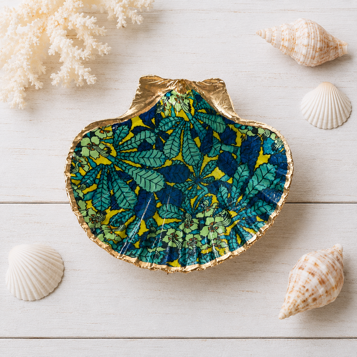 William Morris Scallop Shell Trinket Dish | Botanical Jewelry Tray | Arts & Crafts Decor, Bridal Shower Favor | Botanical Ring Dish